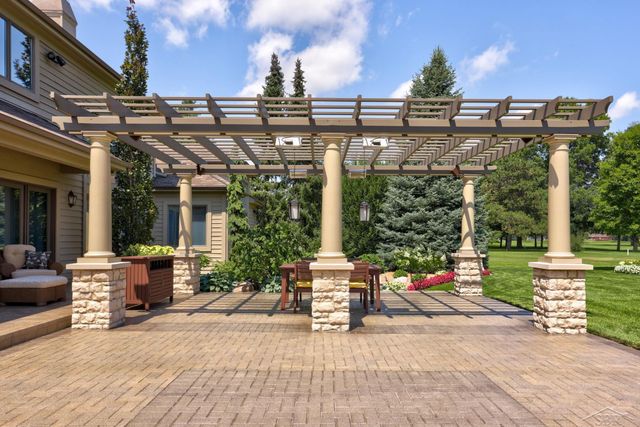 210 Golfview Drive, Saginaw, MI 48638