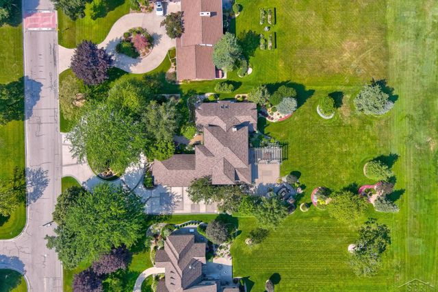 210 Golfview Drive, Saginaw, MI 48638