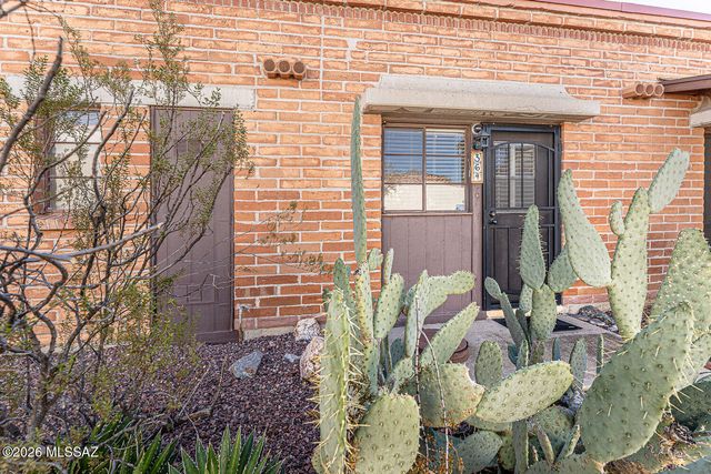 364 S Paseo Lobo Unit C, Green Valley, AZ 85614