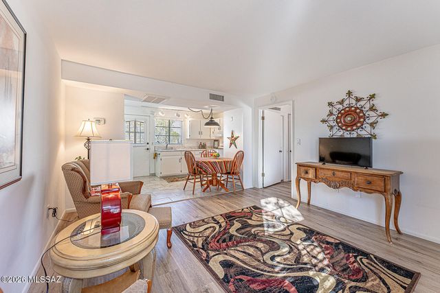 364 S Paseo Lobo Unit C, Green Valley, AZ 85614