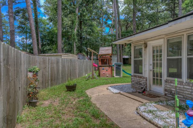 3326 Warwick Drive, Shreveport, LA 71118