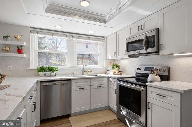 15310 IRIS LN, Dumfries, VA 22025