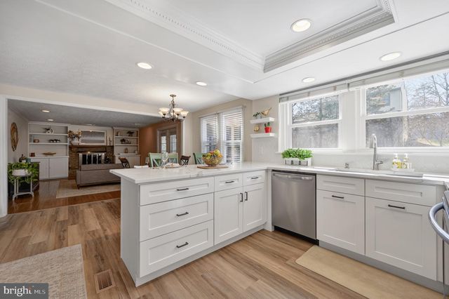 15310 IRIS LN, Dumfries, VA 22025