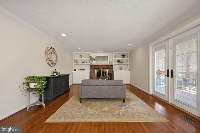 15310 IRIS LN, Dumfries, VA 22025