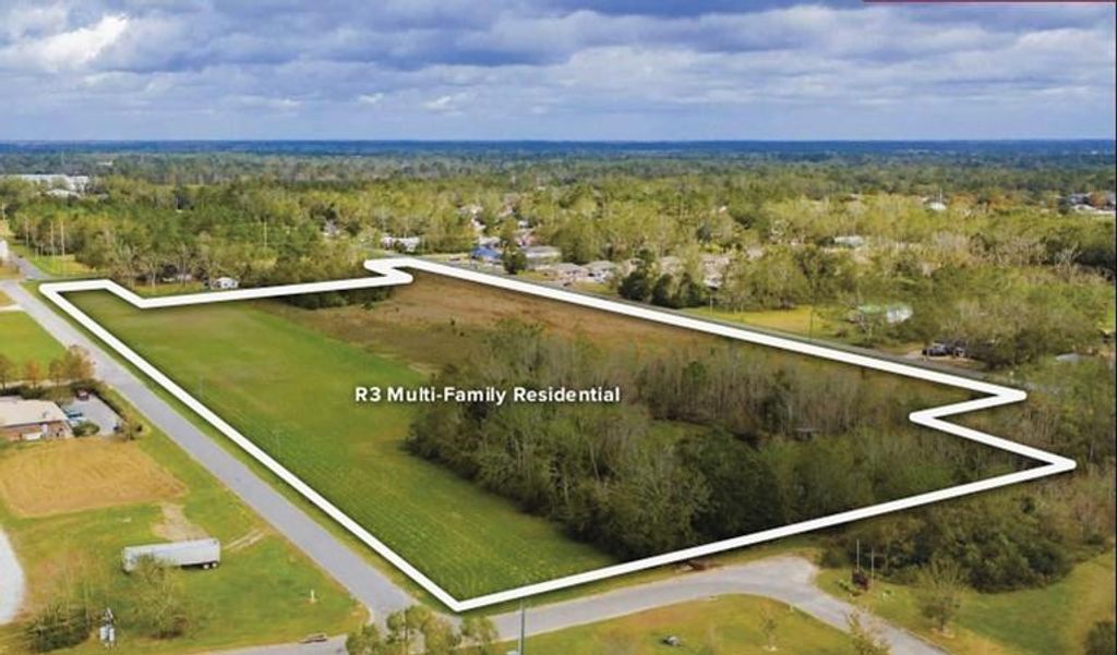 212 Michigan Avenue E, Foley, AL 36535 — exterior