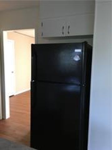 1400 Fairground ST C, Taylor, TX 76574