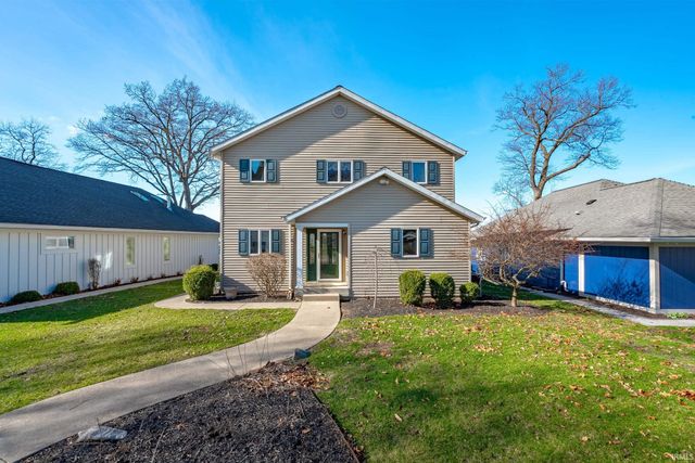 2910 Country Club Drive East Drive, Rochester, IN 46975