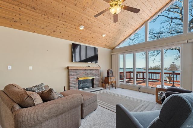 2910 Country Club Drive East Drive, Rochester, IN 46975