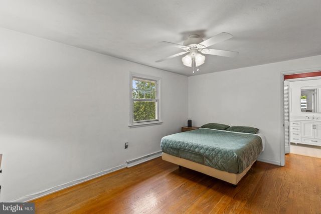 1390 ARLINGTON RD, York, PA 17403
