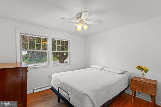1390 ARLINGTON RD, York, PA 17403