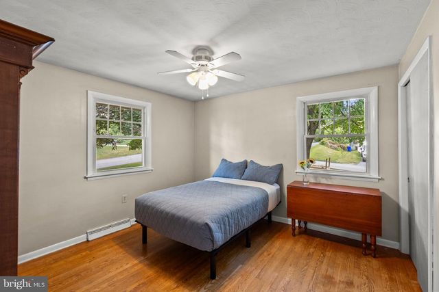 1390 ARLINGTON RD, York, PA 17403
