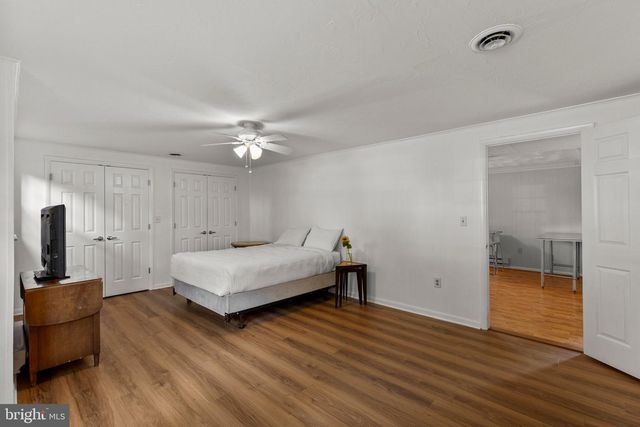 1390 ARLINGTON RD, York, PA 17403