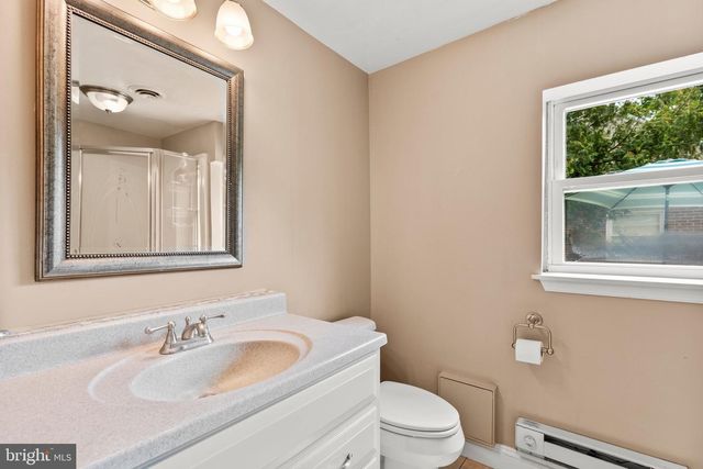1390 ARLINGTON RD, York, PA 17403