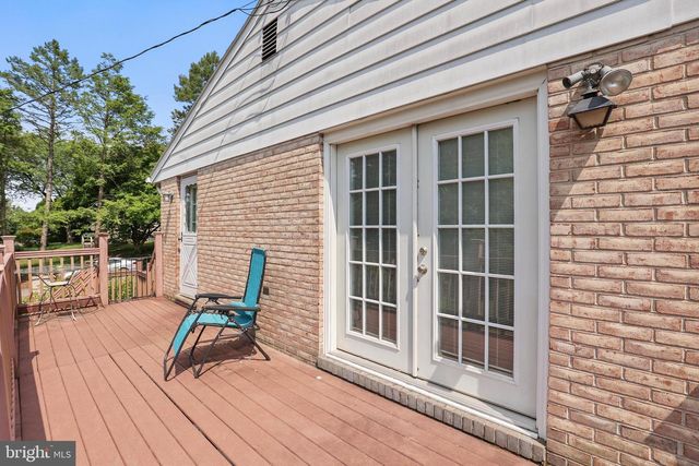 1390 ARLINGTON RD, York, PA 17403