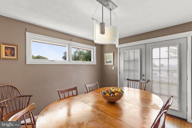 1390 ARLINGTON RD, York, PA 17403