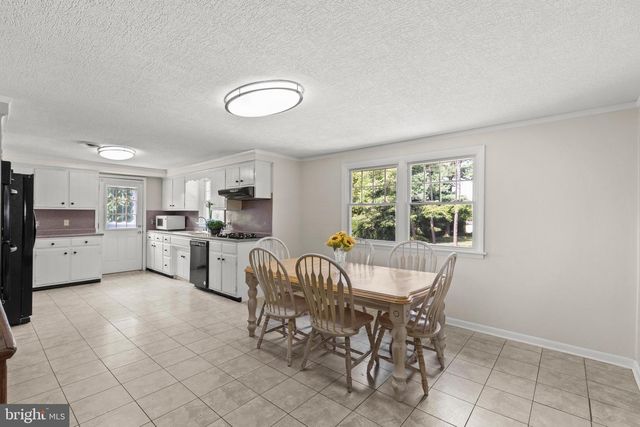 1390 ARLINGTON RD, York, PA 17403
