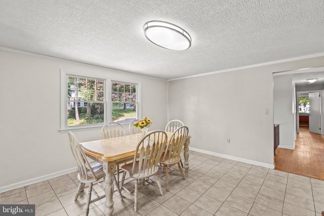 1390 ARLINGTON RD, York, PA 17403