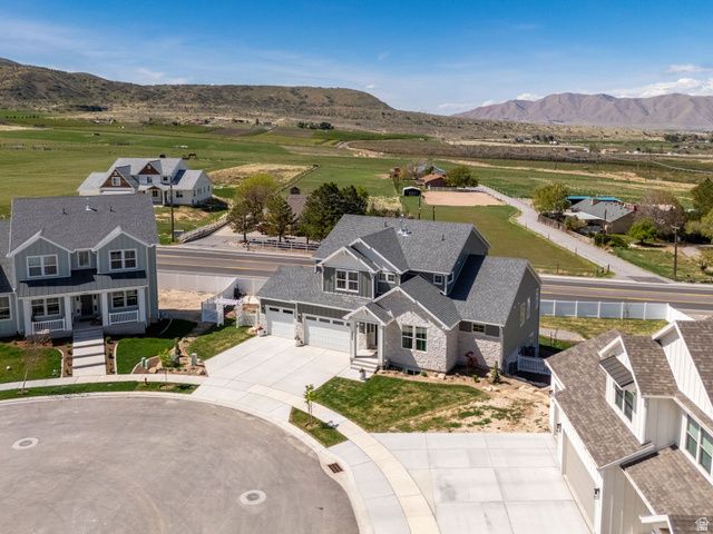 686 W EAGLECREST CIR, Elk Ridge, UT 84651