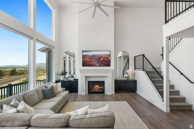 686 W EAGLECREST CIR, Elk Ridge, UT 84651
