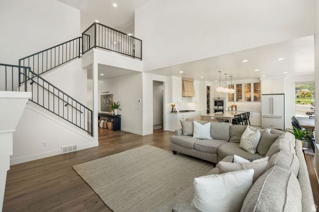 686 W EAGLECREST CIR, Elk Ridge, UT 84651
