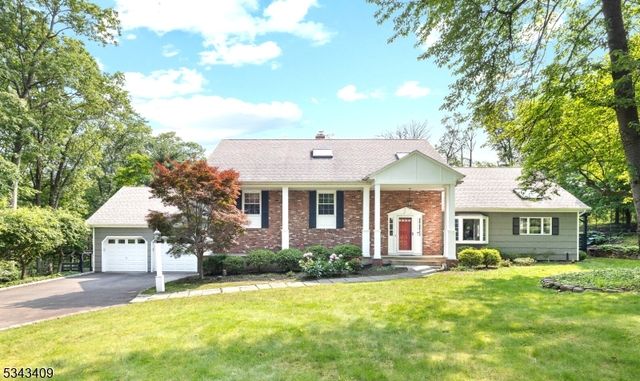 149 Knollwood Dr, Watchung Boro, NJ 07069