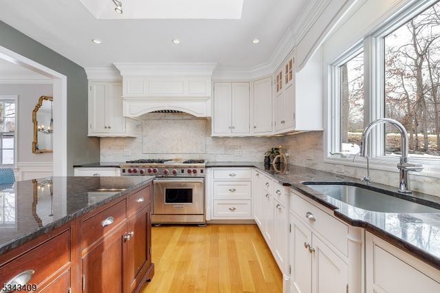 149 Knollwood Dr, Watchung Boro, NJ 07069