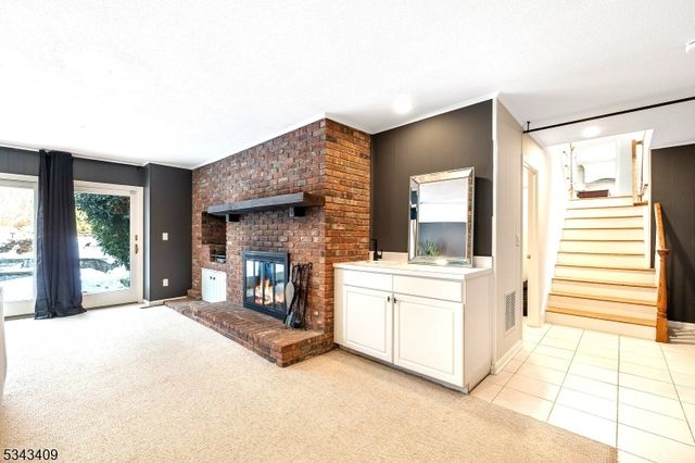 149 Knollwood Dr, Watchung Boro, NJ 07069