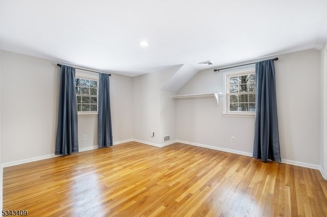 149 Knollwood Dr, Watchung Boro, NJ 07069