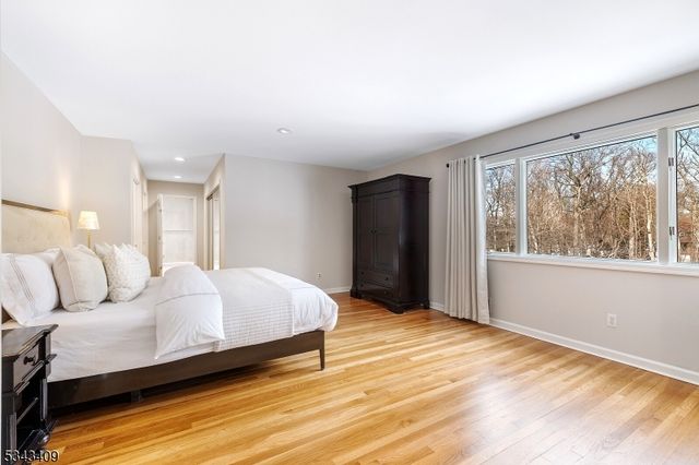 149 Knollwood Dr, Watchung Boro, NJ 07069