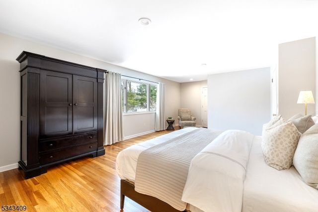 149 Knollwood Dr, Watchung Boro, NJ 07069