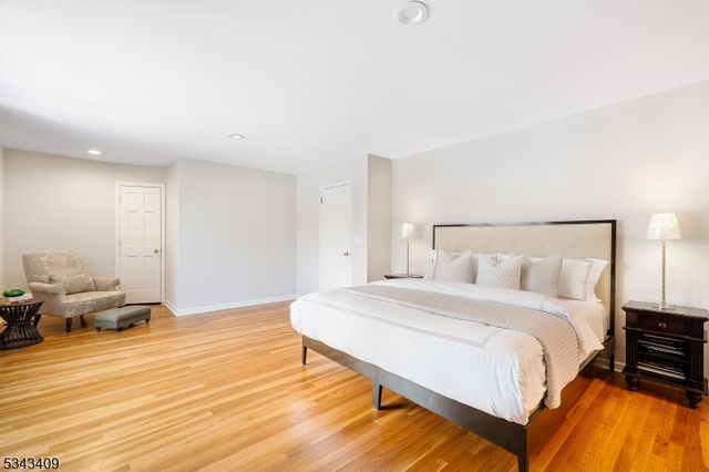 149 Knollwood Dr, Watchung Boro, NJ 07069