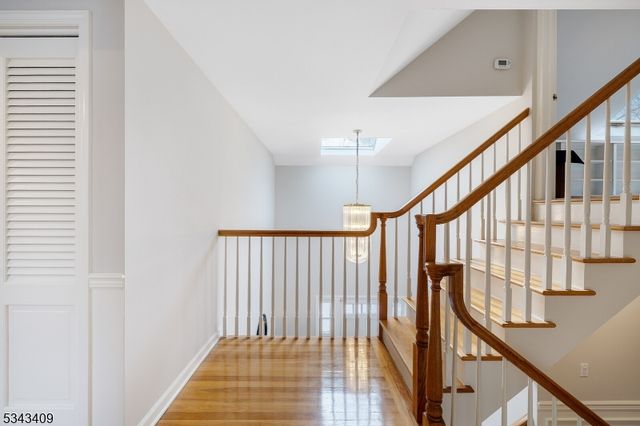 149 Knollwood Dr, Watchung Boro, NJ 07069