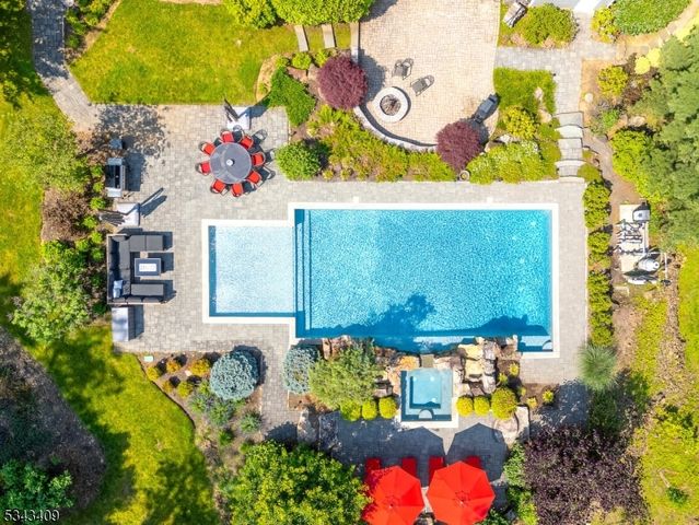 149 Knollwood Dr, Watchung Boro, NJ 07069