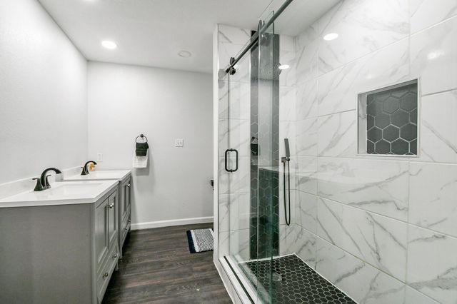 6002 Greenmont Drive, Houston, TX 77092