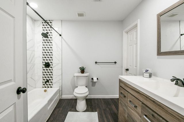 6002 Greenmont Drive, Houston, TX 77092