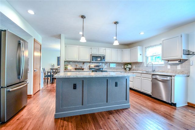 2435 Dutch Mill Drive, Fairborn, OH 45324