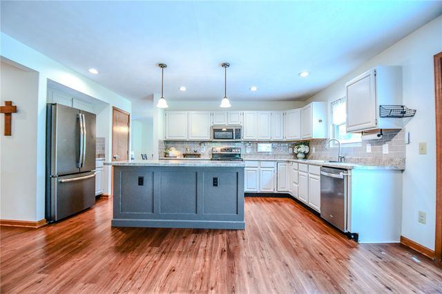 2435 Dutch Mill Drive, Fairborn, OH 45324