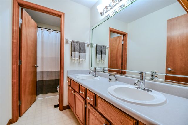 2435 Dutch Mill Drive, Fairborn, OH 45324
