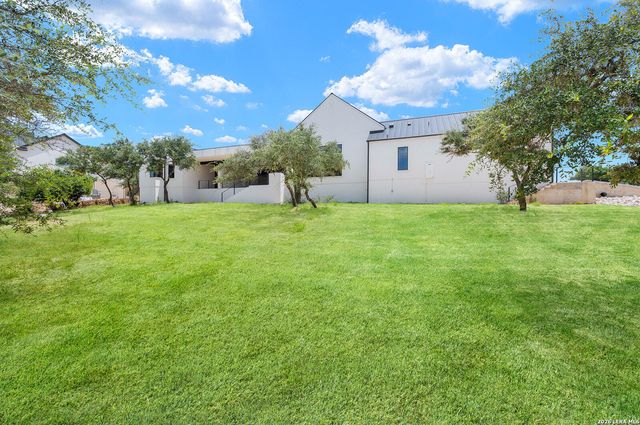 9527 MIDSOMER PL, San Antonio, TX 78255