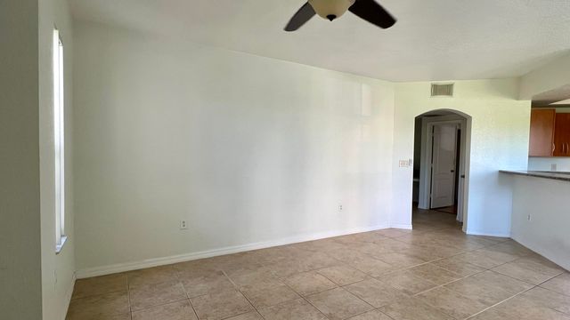 136 SW Peacock Blvd Apt 19-104 St, Port St Lucie, FL 34986