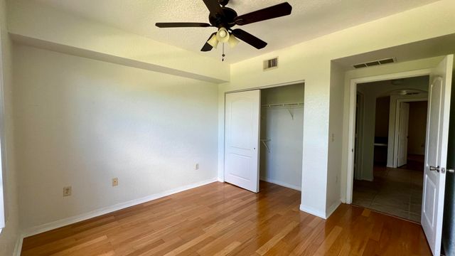 136 SW Peacock Blvd Apt 19-104 St, Port St Lucie, FL 34986