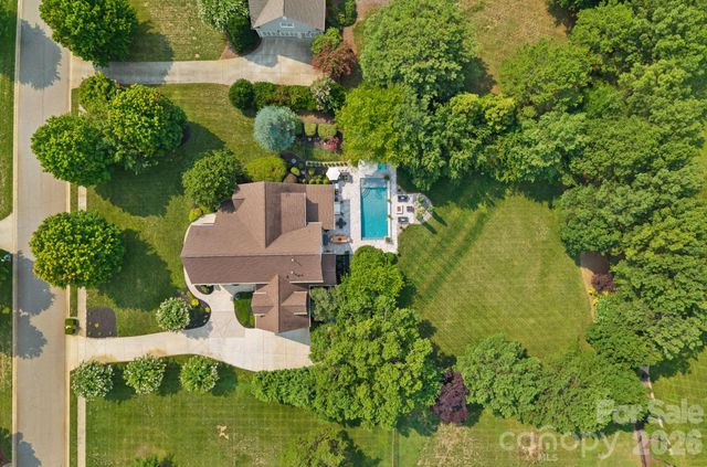 137 Torrence Chapel Road, Mooresville, NC 28117