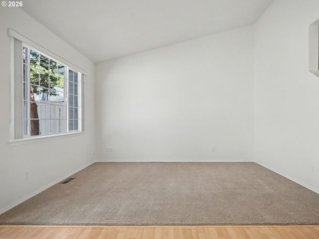 14447 Se OREGON TRAIL Dr, Clackamas, OR 97015