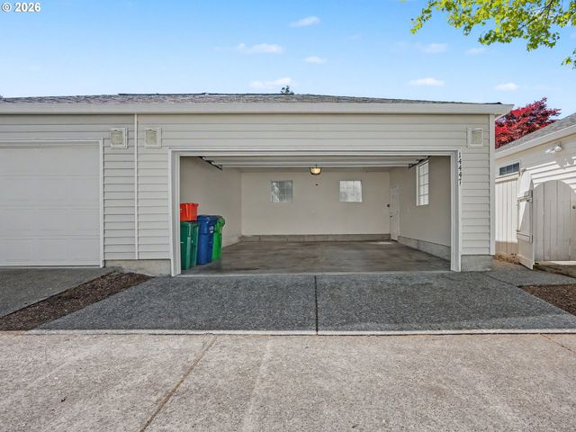 14447 Se OREGON TRAIL Dr, Clackamas, OR 97015