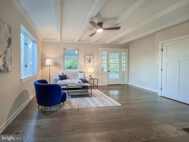 1035 FOREST AVE, Lansdale, PA 19446