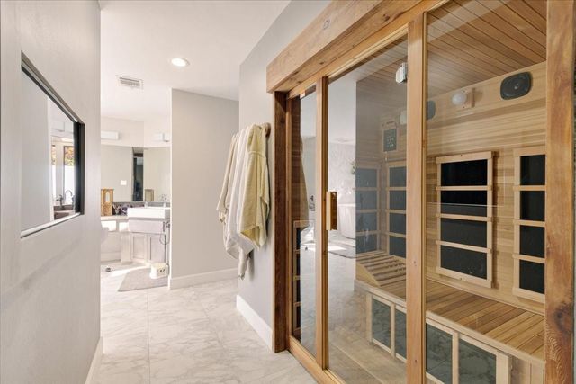 201 Vanderpool Lane 130, Houston, TX 77024