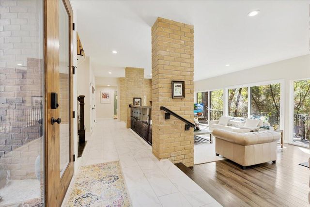 201 Vanderpool Lane 130, Houston, TX 77024