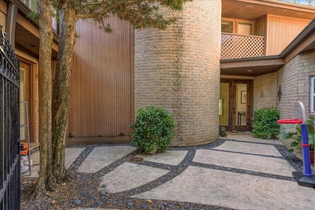 201 Vanderpool Lane 130, Houston, TX 77024