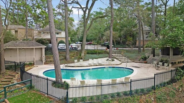 201 Vanderpool Lane 130, Houston, TX 77024