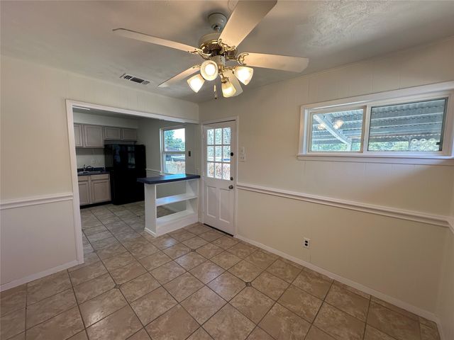 237 Arthur Drive, Hurst, TX 76053